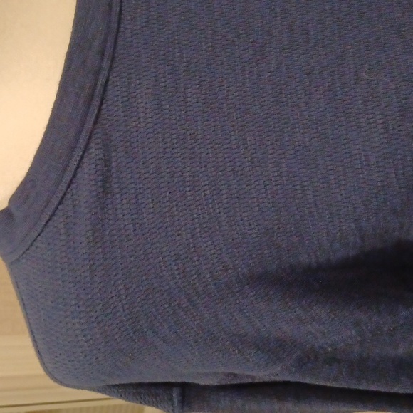 4/$40 Navy Blue Long Sleeve Tee Size Small - Picture 2 of 6